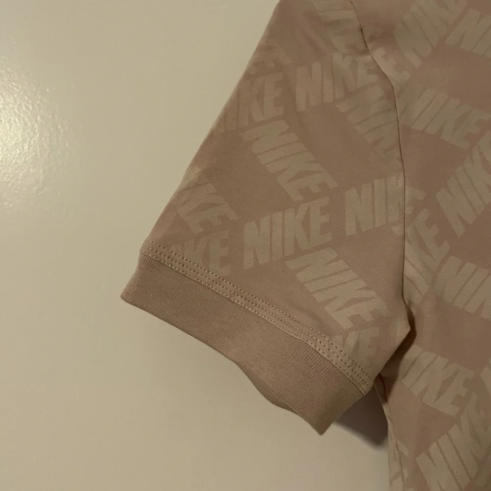 Nike dress - Picture 4 of 4